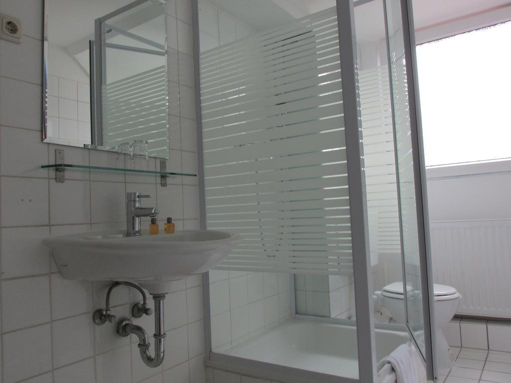 Hotel Westend Köln Szoba fotó